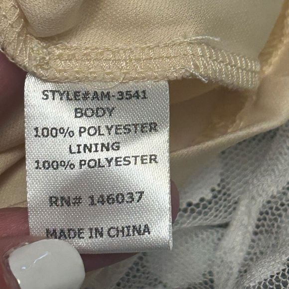 Vici women’s puff sleeve polka dot white & tan dress in medium - Picture 11 of 11